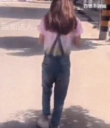 我只注意到后面的亮点了,哈哈