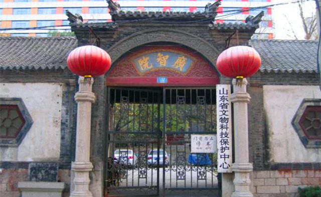 除了自驾或跟团之外，只需花1到3块钱，就能找到最美济南