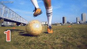 足球运球技巧训练方法,足球脚背正面运球有哪些训练方法