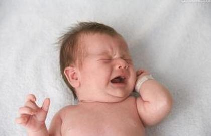 用这些方法让宝宝夏季远离痱子,夏季宝宝如何预防痱子