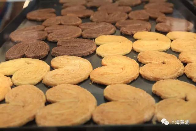 邵万生糟香鲜肉小笼包味道怎么样,百年老字号邵万生配曲