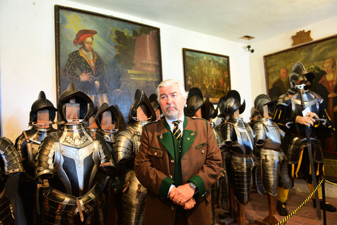 慢行克恩顿，浪回中世纪