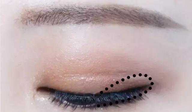 眼影盘推荐网红爆款日常妆,今年火爆的网红眼影盘你有吗