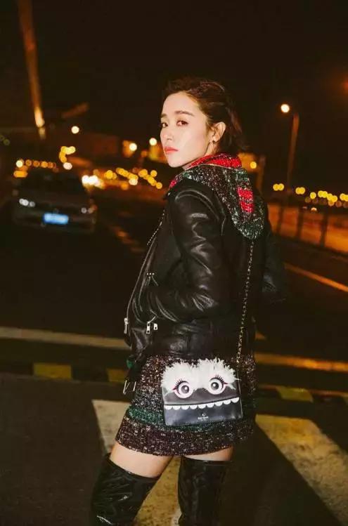 katespade与coach比较是什么档次,katespade同档次的包