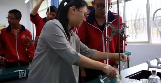 再见了龙狮城,再见了八年级