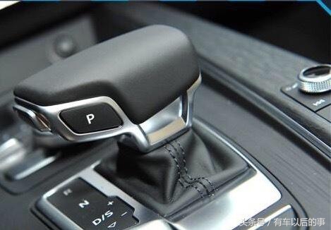 怎么知道自动挡车没挂上挡,自动挡汽车没有离合器吗