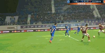 中超跑不死粗中带细，海豹式顶球大秀球技，本土球员谁会了？