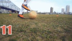 足球运球技巧训练方法,足球脚背正面运球有哪些训练方法