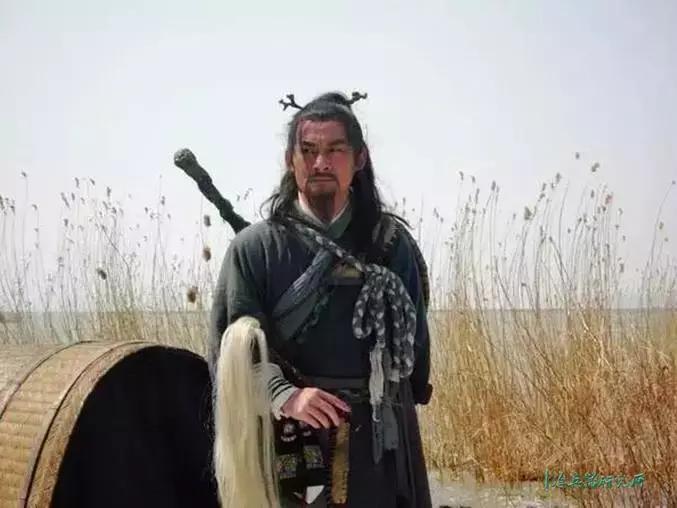 拂尘是哪个神仙的法器,道家拂尘兵器