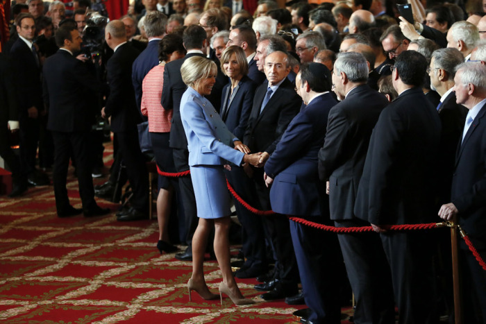 法国总统西装3千元第一夫人借LV套装穿,法国史上最省总统夫妻