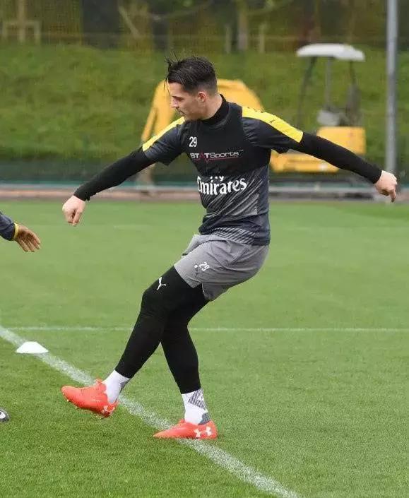 他们都穿什么球鞋,他们都穿什么鞋