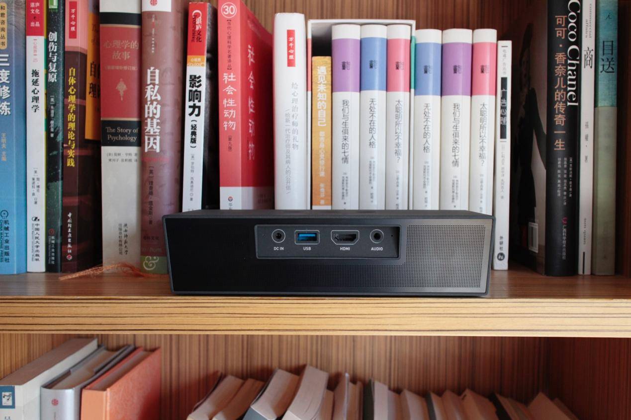 电影音乐打包带走！微鲸微投，弯道超车小米乐视