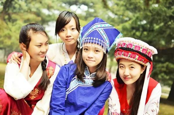 毕业生办理毕业手续流程,大学生毕业时最重要的毕业手续