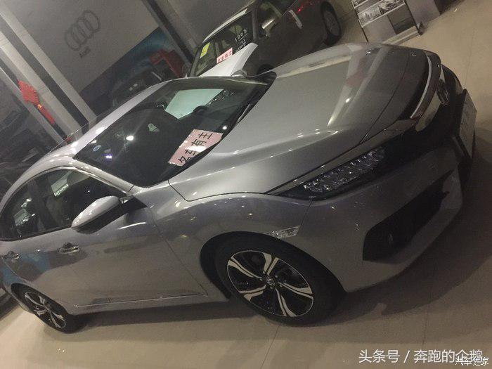 十代思域圣辉银2020款 (10代思域圣辉银提车)