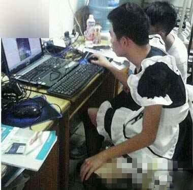 商场见到俊男靓女,商场看到漂亮的女孩子