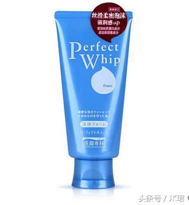 容易出油是基因问题吗,夏天出油会导致毛孔变大吗