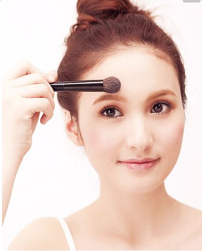 夏天淡妆的正确化妆方法,夏季日常淡妆化妆的正确步骤