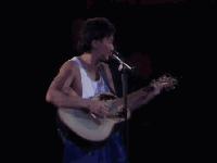 歌王许冠杰一家六口现身,许冠杰是第几代歌王