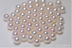 akoya珍珠上有小坑正常吗,珍珠中的小灯泡
