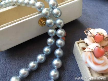 akoya珍珠上有小坑正常吗,珍珠中的小灯泡