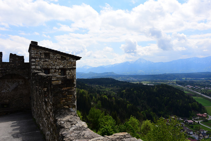 慢行克恩顿，浪回中世纪