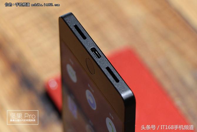可能是坚果Pro最详细的体验：这手机好不好看完就知道了