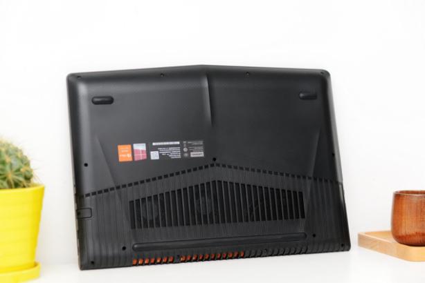 联想拯救者r720和y7000哪个好,联想拯救者r720-151kbn怎么样