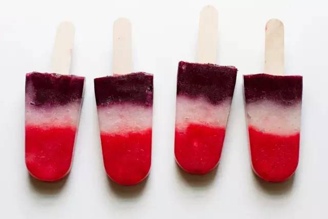 周末,宅在家里不如开始做冰棒吧!想吃什么口味自己选,这个夏天才不算浪费!