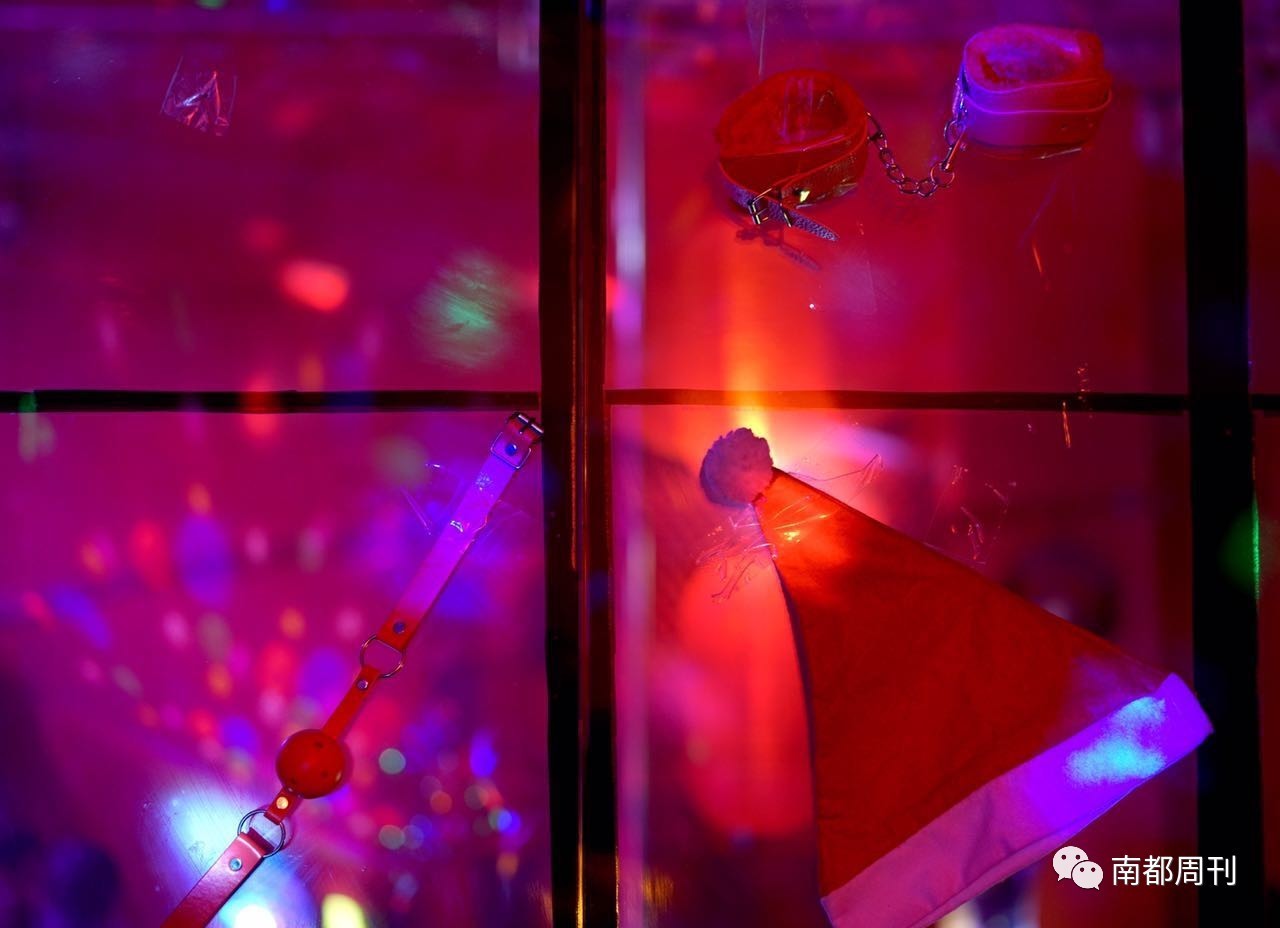 女同性恋酒吧的放纵与孤独