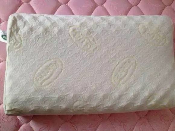 泰国乳胶枕正规吗,泰国天然乳胶枕被