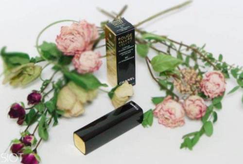 用过500支口红的博主说,你只需要这12支