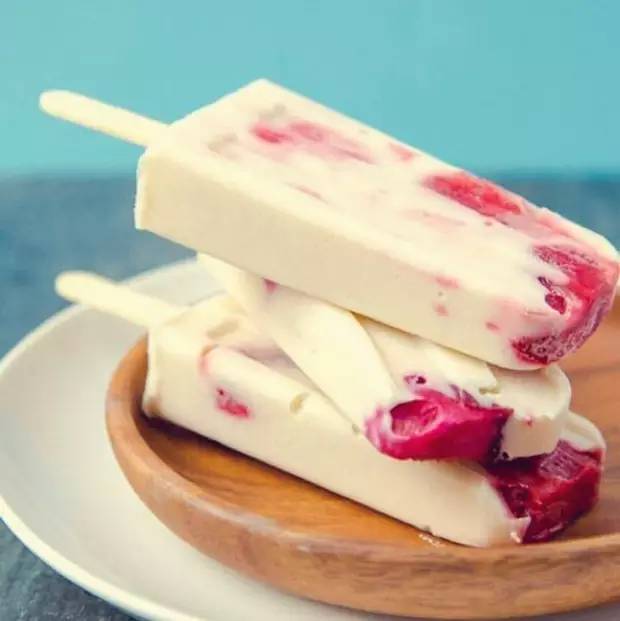 周末,宅在家里不如开始做冰棒吧!想吃什么口味自己选,这个夏天才不算浪费!