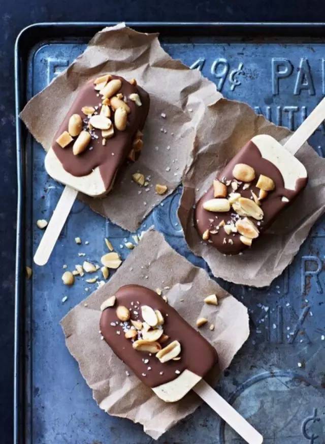 周末,宅在家里不如开始做冰棒吧!想吃什么口味自己选,这个夏天才不算浪费!