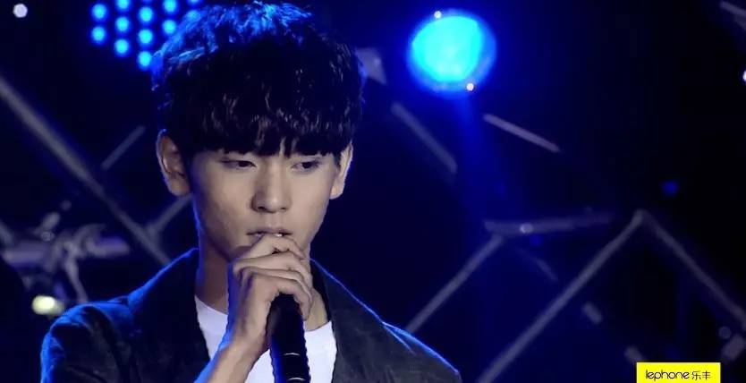 2017歌手巅峰会迪玛希,迪玛希湖南卫视边跳边唱燃爆全场