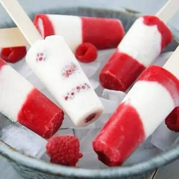 周末,宅在家里不如开始做冰棒吧!想吃什么口味自己选,这个夏天才不算浪费!