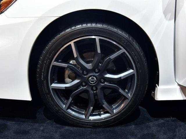 2018款东风日产轩逸1.6多少钱,东风日产轩逸1.6豪华版落地多少钱