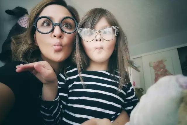 晒娃狂魔的日常视频,每日晒娃狂魔