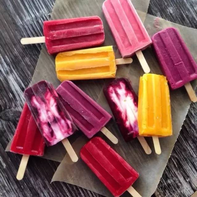 周末,宅在家里不如开始做冰棒吧!想吃什么口味自己选,这个夏天才不算浪费!