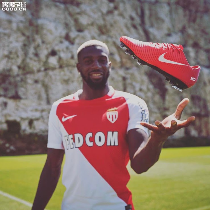 耐克球鞋纳达尔系列,hypervenom耐克