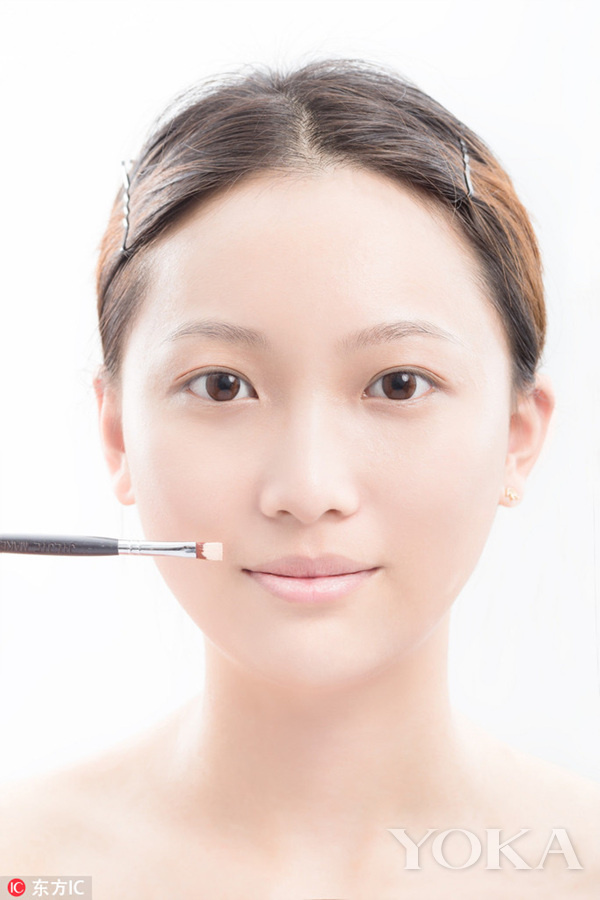 夏季三步搞定脱妆问题,夏天防脱妆的六大技巧