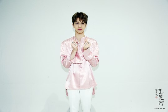 「VIXX」「盘点」170517名!不!虚!传!美丽温暖且神秘莫测的《桃源境》MV拍摄现场