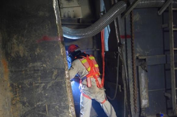 南通再派30名焊工南下增援港珠澳大桥施工获重大进展