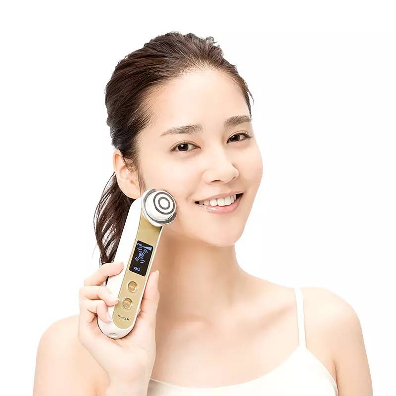 U天使热议|送了30年康乃馨?今年母亲节可以换点别的了