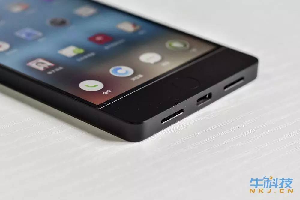 坚果pro手机一代测评,坚果手机pro深度测评