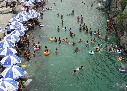 夏季避暑清凉玩水好玩的地方,中国避暑胜地十大漂流好去处