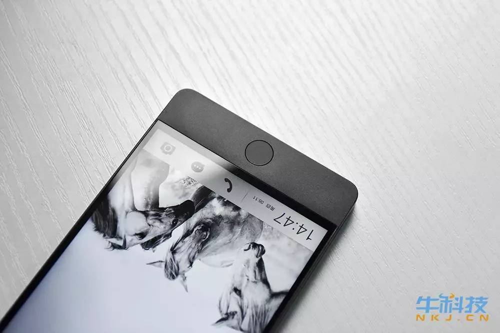 坚果pro手机一代测评,坚果手机pro深度测评