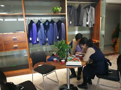 合肥衣邦人定制地址,衣邦人定制工厂