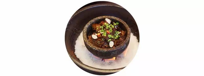 6张桌子，2个包厢，城南这家连导航都搜不到的私房小馆子，却藏着《食神》级别的蛋炒饭……