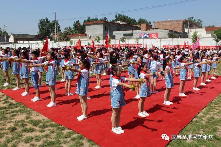 运动风青春活力四射,青春活力满满的运动气息扑面而来