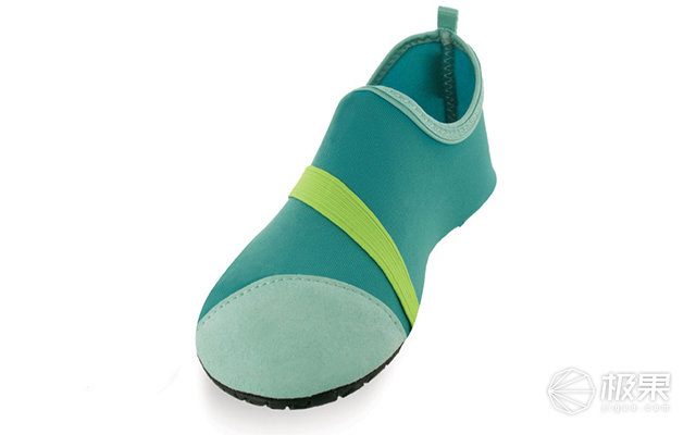 踩水速干跑步鞋,耐克阿迪高帮袜子鞋推荐